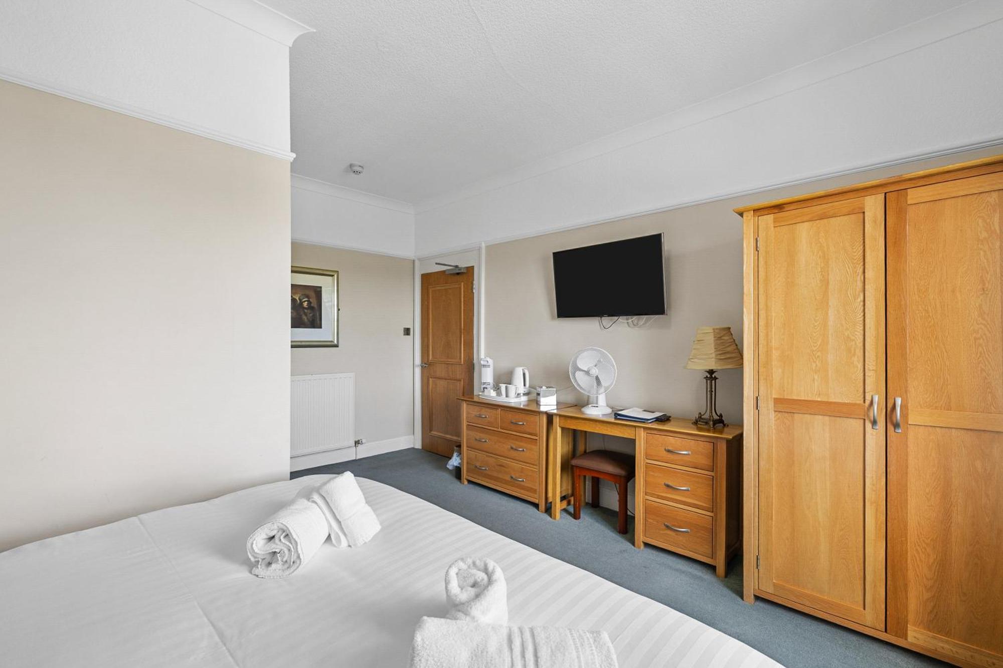 Invicta Hotel Plymouth Szoba fotó