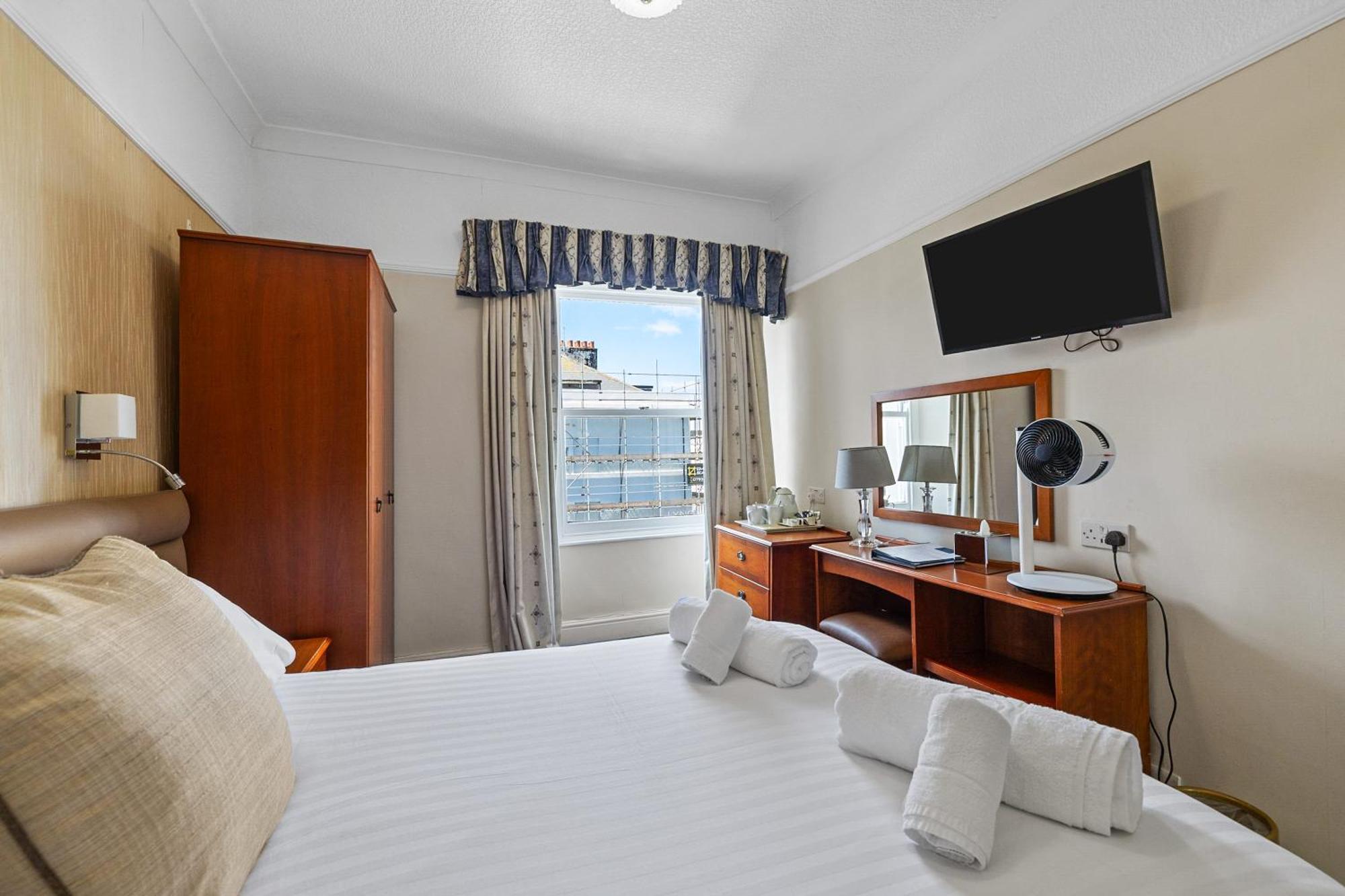 Invicta Hotel Plymouth Szoba fotó